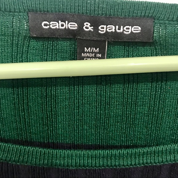 💚🖤 Cable & Gauge Green & Black Bell Sleeved striped Top - Picture 2 of 3